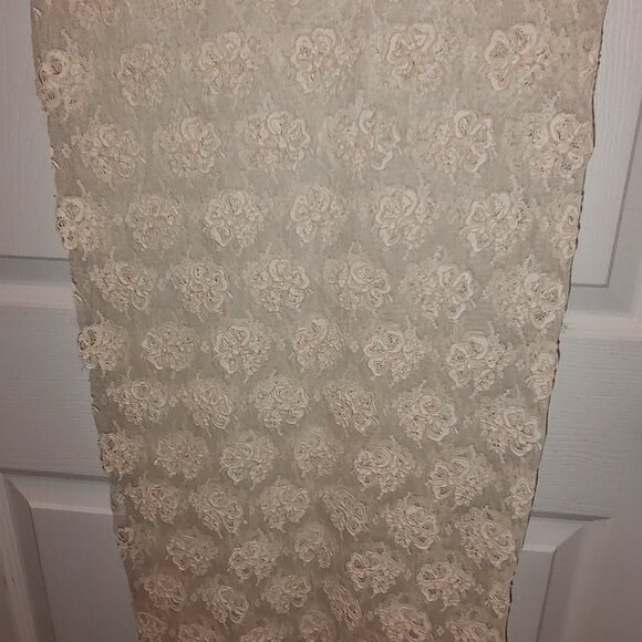 BRIDAL ALENCON LACE FOR WEDDING ATTIRE OR CRAFTING 30"W x 39"L IVORY NEW UNCUT - Picture 1 of 3